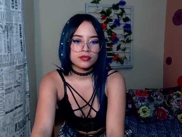 Zdjęcia Stark-Black Welcome! I hope you have a nice day! I'm very playful and hot, ready to rotate the roulette. #young #hot #sensual #playful