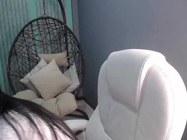 Zrzuty ekranu transmisji StarlieStorm