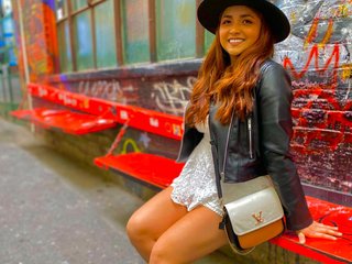 Erotyczny czat wideo StephanieDaniels