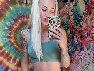 Erotyczny czat wideo StreKozaa