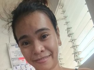 Erotyczny czat wideo SubmissiveHoneyJean