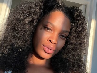 Erotyczny czat wideo Sugababiie