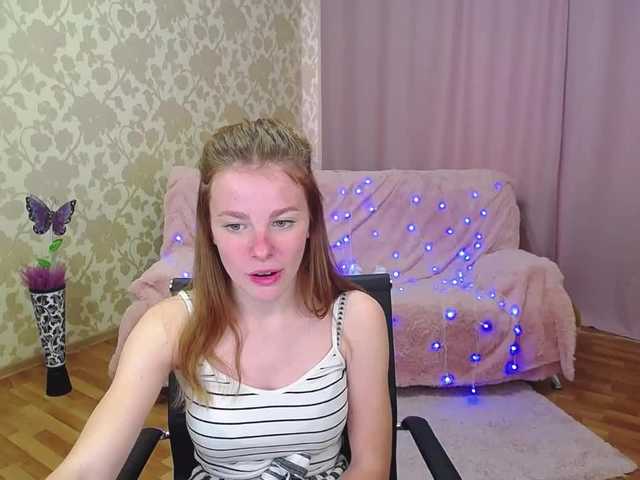 Zdjęcia SummerMood hello guys! im new here. let's go communicate and have fun together! PVT open for you! if you like my smile, tip me 50Tkn)))