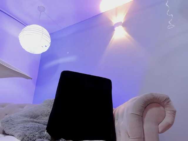 Zdjęcia SunnyLua Lovense Lush ON, Today is Remembering Thursday I hope we can have a nice time together, come have fun with me