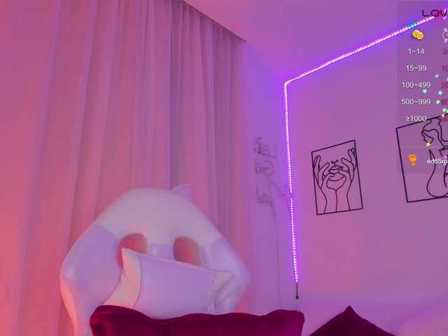 Zrzuty ekranu transmisji SusannaMoree