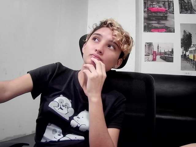 Zrzuty ekranu transmisji SusanneSmith