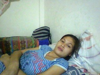 Zdjęcia SusyAsian18 come to my room and lets have fun...