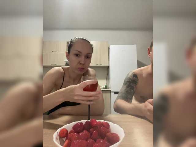 Zrzuty ekranu transmisji Evgen-and-Ksyu