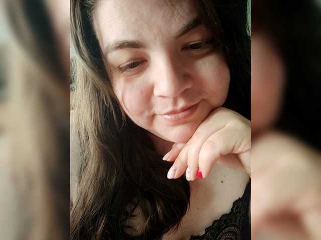 Zrzuty ekranu transmisji SweetAndCurvy
