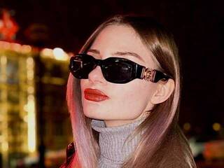 Erotyczny czat wideo _Brightgirl_