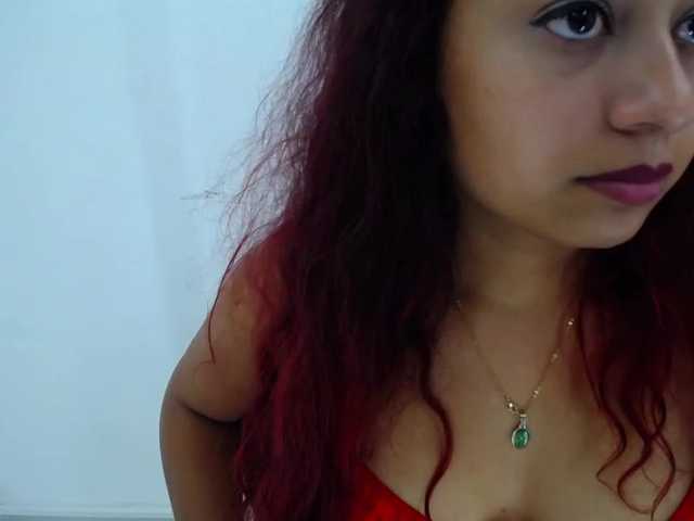 Zdjęcia SweetCherry24 Hi guys, i new here, but i want to play with my pretty pussy u help me? #new #c2c #latin #curvy #sexy