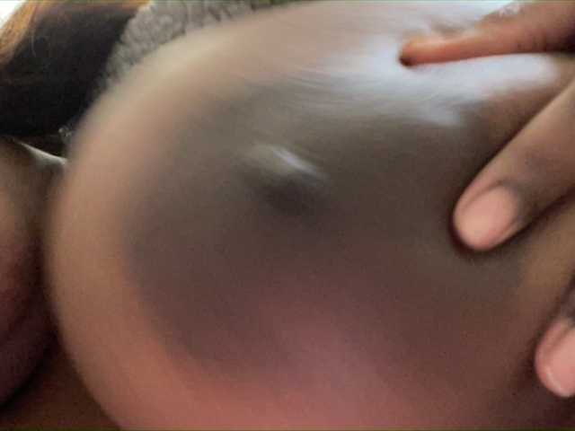 Zrzuty ekranu transmisji SweetChoco12