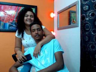 Erotyczny czat wideo SweetCoupleX