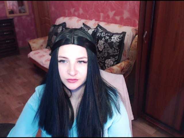 Zdjęcia Sweetkittys Hi guys! I am new here, let's get acquainted)))LUSH ​ON, ​BUZZ ​ME!!​My ​goal ​today ​is-​700tk^^​