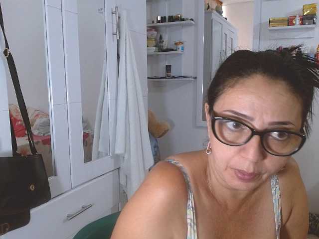Zdjęcia sweetthelmax HAPPY YEAR dear members today is our last day of broadcast I hope it is not the last wish that there will be many more I appreciate your partnership during these 365 days # show cum # show squirts # boobs 65 # ass # 35 # blow job 45 "" "