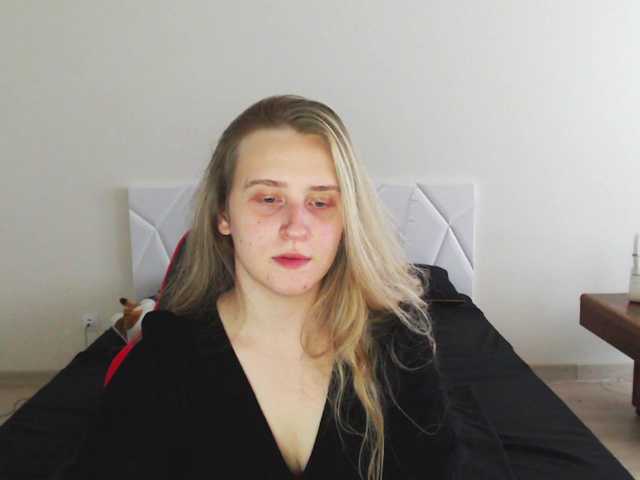 Zdjęcia _Avocado_ Hello ! Waiting for your hot desires: Z Stripping in full private, show using sex toys