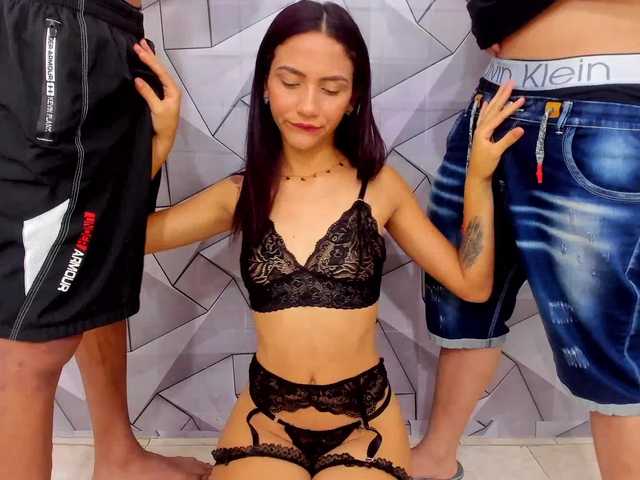 Zrzuty ekranu transmisji swingsexxy777