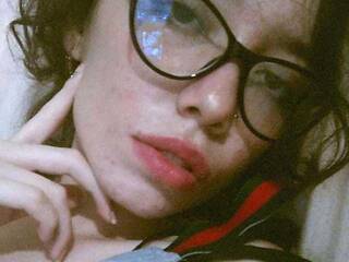 Erotyczny czat wideo Syler--