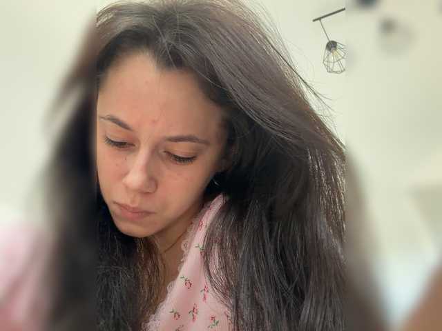 Zrzuty ekranu transmisji Taanni