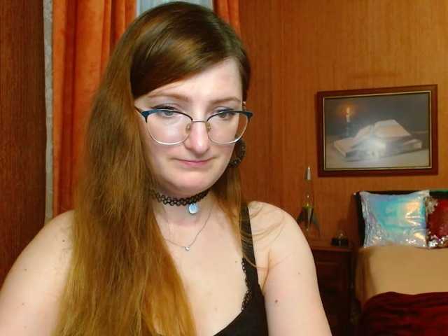 Zdjęcia tastyAriel Sweet and yet dang naughty ;) #innocentface #sweet #petite #glasses #fetish #natural #domina #teaser #cfmn #joi #cei #cbt #sph