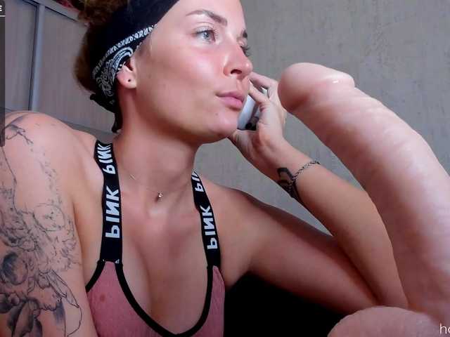 Zrzuty ekranu transmisji Tasyaaaa