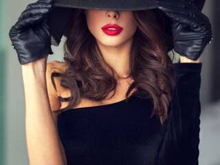 Erotyczny czat wideo TattyAnal