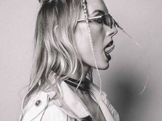 Erotyczny czat wideo technobabe