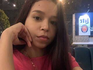 Erotyczny czat wideo Tenshi000