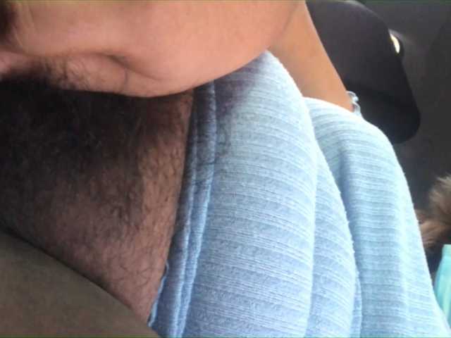 Zdjęcia thatasiangirl Get comfy in the car