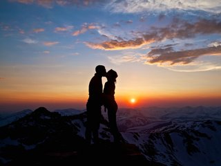 Erotyczny czat wideo The-boy-and-the-savage