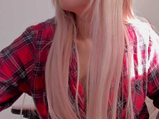 Zdjęcia theajoy young blonde skinny girl want's to play #hornymood use patterns 111 121 222 444 #18 #squirt #anal #blonde