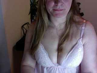 Erotyczny czat wideo TheGirlNextDoor1