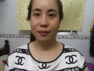 Erotyczny czat wideo Thithi90