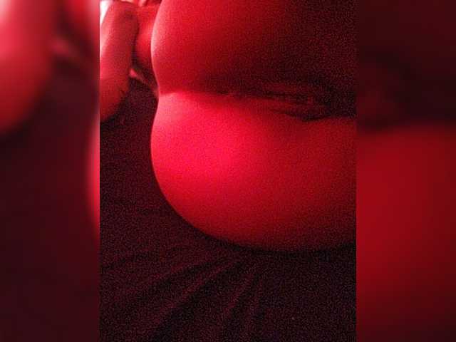 Zrzuty ekranu transmisji ThonyMontana1