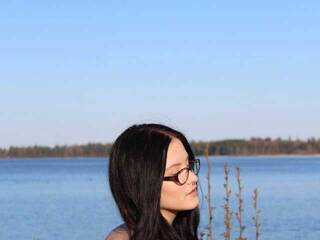 Erotyczny czat wideo ThuyHornick