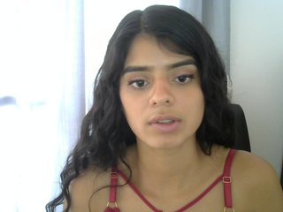 Zdjęcia tifany01 warm up with tokens to see who is the king of my room tonight