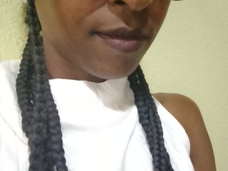 Erotyczny czat wideo Tinah24