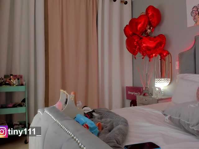 Zdjęcia Tiny_111 (ONLY TOKS IN CHAT PUBLIC) new week to have many orgasms with you that excites me, send many 101 tks until you make me explode