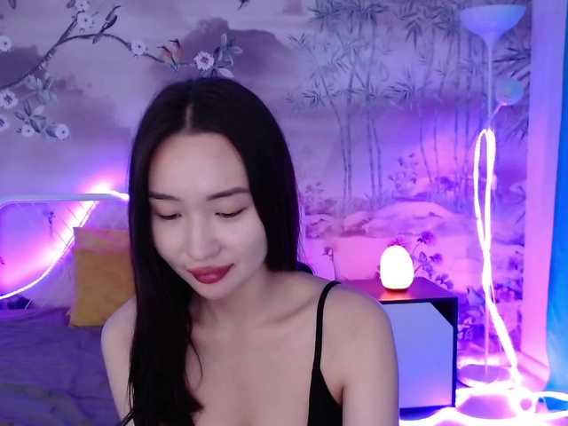 Zdjęcia TomikoMilo Have you ever tried royal blowjob or ever hear about this ? Ask me ! My fav vibe level 5,10,20,30,40,50, 66 it goes me crazy #asian #mistress #skinny #squirt #stockings