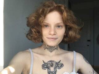 Erotyczny czat wideo Toninita