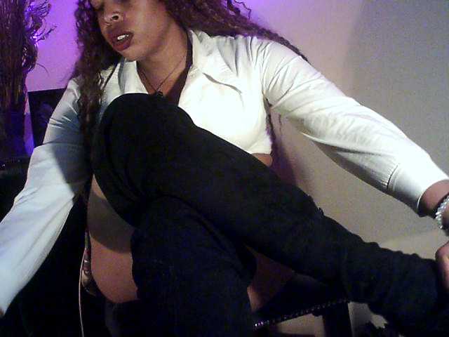 Zrzuty ekranu transmisji TrinityStahr