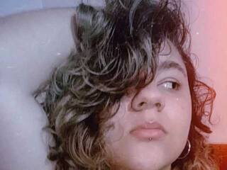 Erotyczny czat wideo tuti-lii