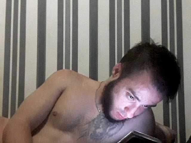 Zrzuty ekranu transmisji TwinsHard