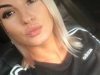 Erotyczny czat wideo TwixxXx33