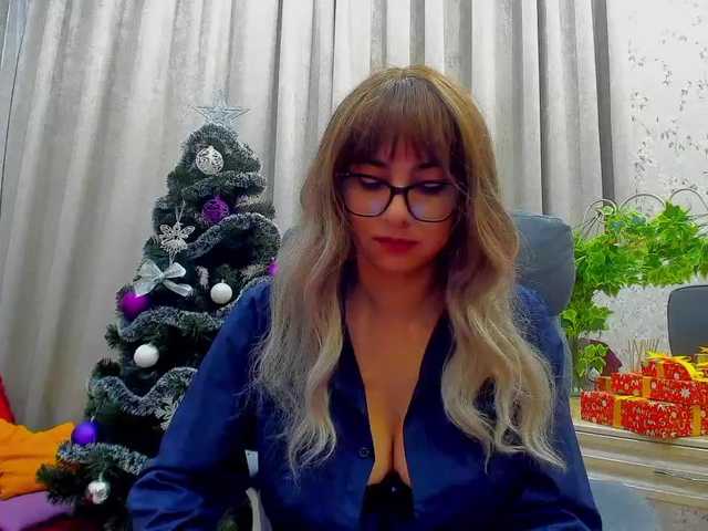 Zdjęcia Ur-Angel today are happy day ) Check my tip menu and also games ) Also i can make show here ) snap 399 , boobs 99 , toples stay 3 min 222 and many another things ) Lets have fun