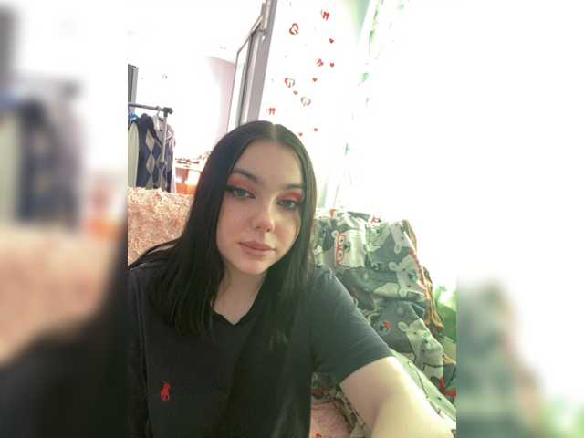 Zdjęcia urlittlegirl first day in cam- ask me for any show