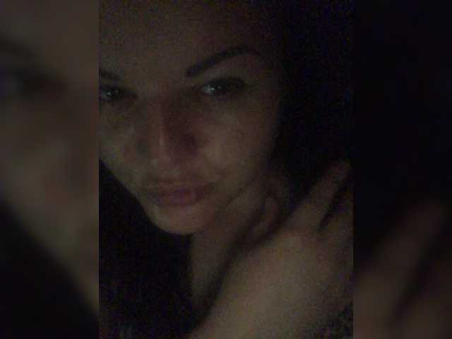 Zrzuty ekranu transmisji MaryDOLLI