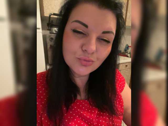 Zrzuty ekranu transmisji MaryDOLLI