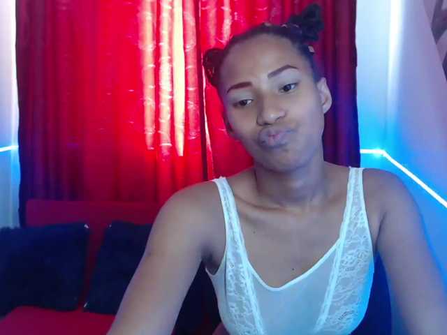 Zrzuty ekranu transmisji VALENTINEDAVI