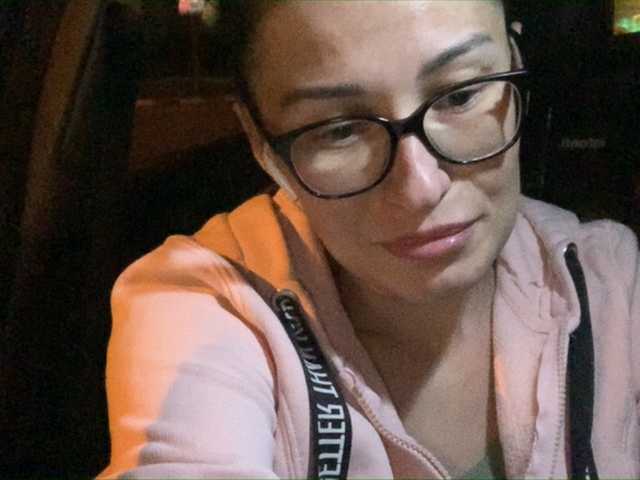 Zrzuty ekranu transmisji valerylove